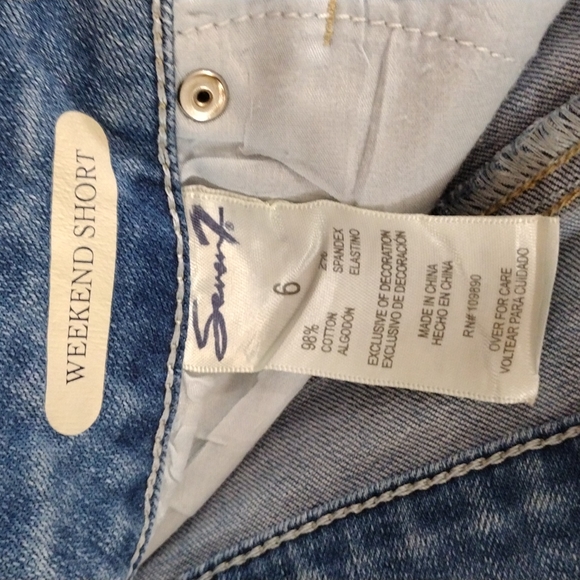 Seven 7 Women's Weekend Shorts Size 6 - Picture 4 of 4